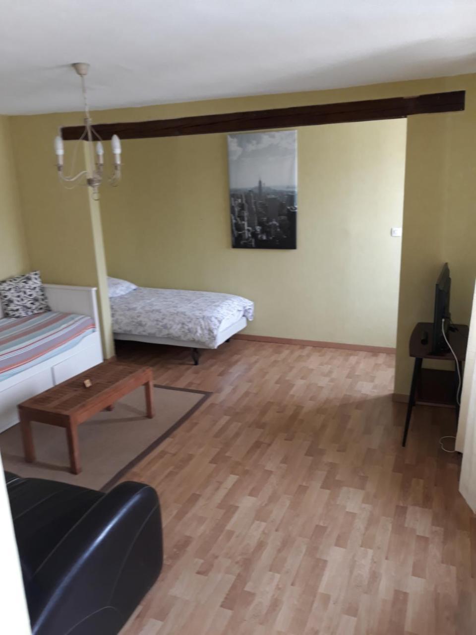 Hotel De La Gare Sainte-Gauburge-Sainte-Colombe Esterno foto
